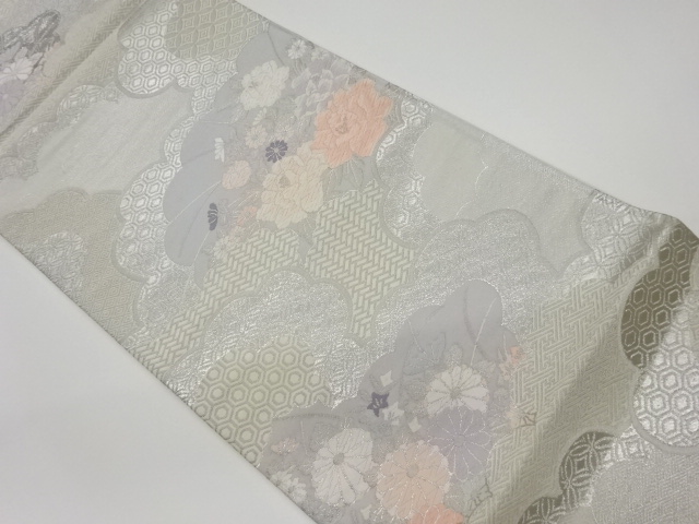 リサイクル　プラチナ箔二重織雲に花・古典柄模様織出し袋帯